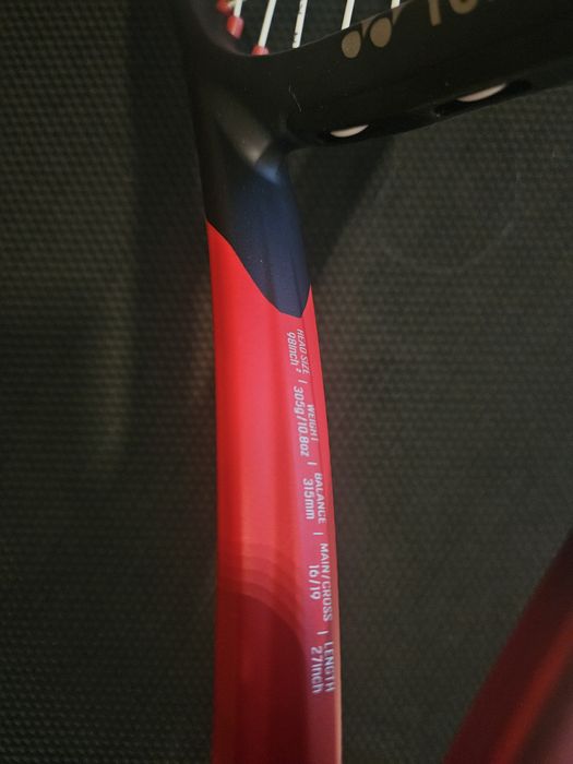 Rakieta vcore 98 yonex