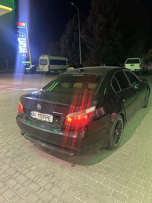 BMW E60 2.5 газ/бенз 2005 автомат