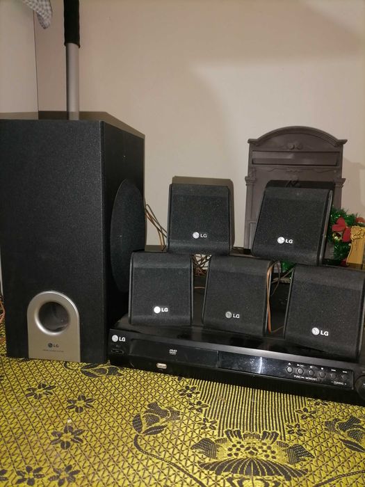 DVD ресивер LG..