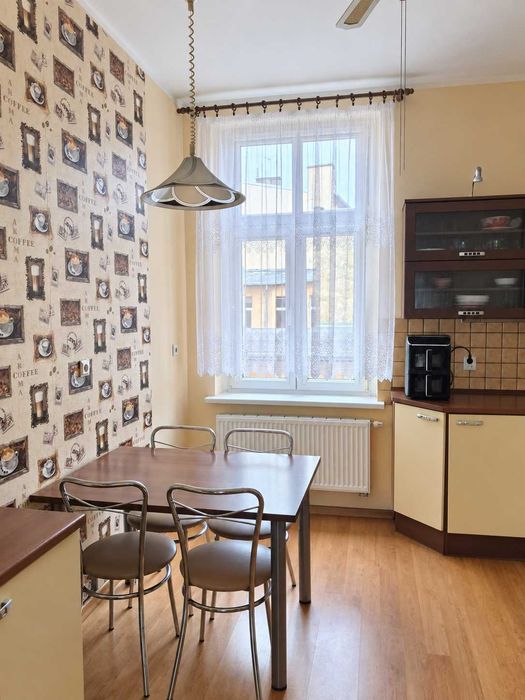 Komfortowe 110m2, 4 pokoje, wysoki standard. Śródmieście Bydgoszcz (blisko Plac Piastowski, dworzec pkp, ul. Gdańska)
