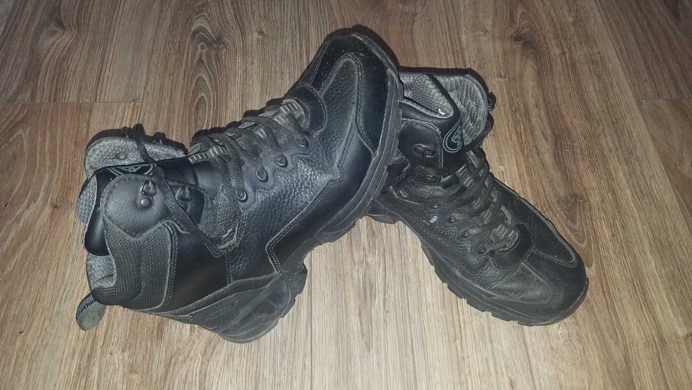 Buty MAGNUM Keltic Strider MID EU39 24,5cm taktyczne skórzane czarne