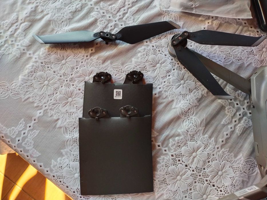 DJI Mavic 2 Zoom - bogaty zestaw