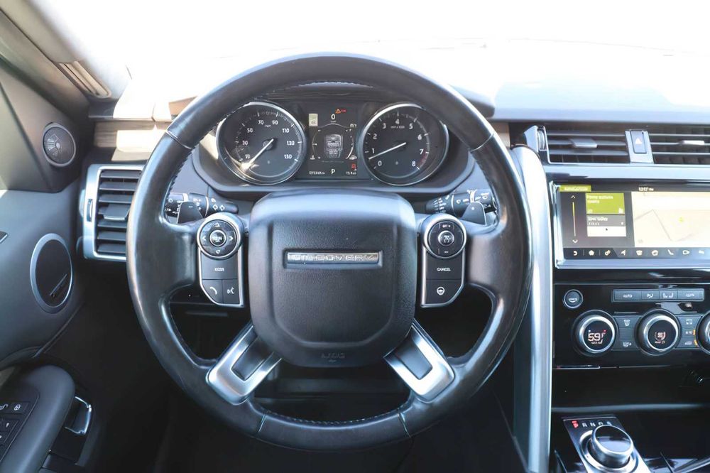 Land Rover Discovery      2017