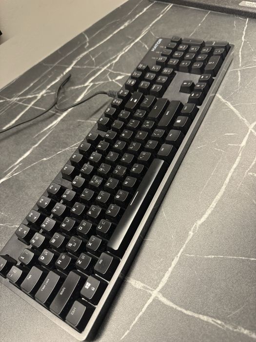 Продам клавиатуру HATOR Rockfall Mechanical