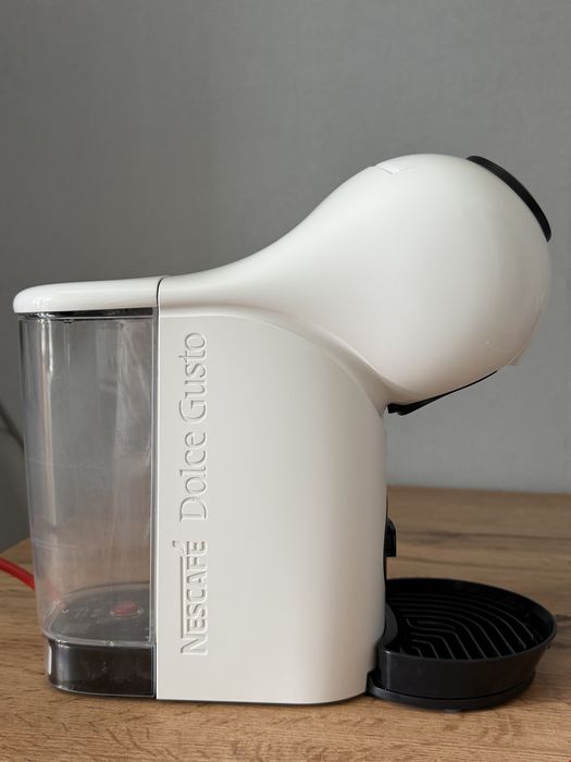 Капсульна кавова машина Krups NESCAFÉ Dolce Gusto Genio S (модель KP240131)