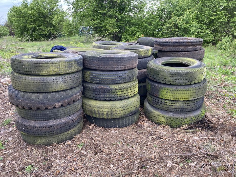 Opony ciezarowe na pryzme