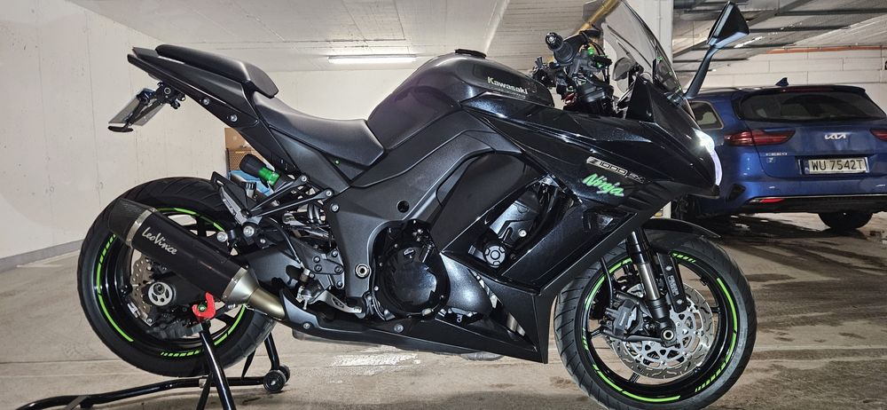 Kawasaki z1000sx ninja