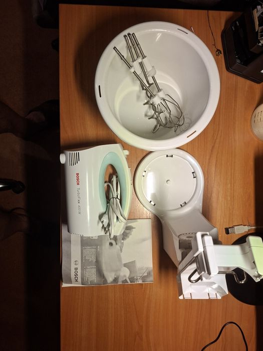 Продам новый миксер с чашей Bosch