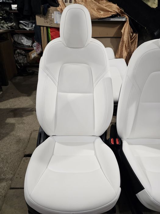 Комплект сидіннь сідушка Tesla Model Y/3 Салон 5, 7 місць