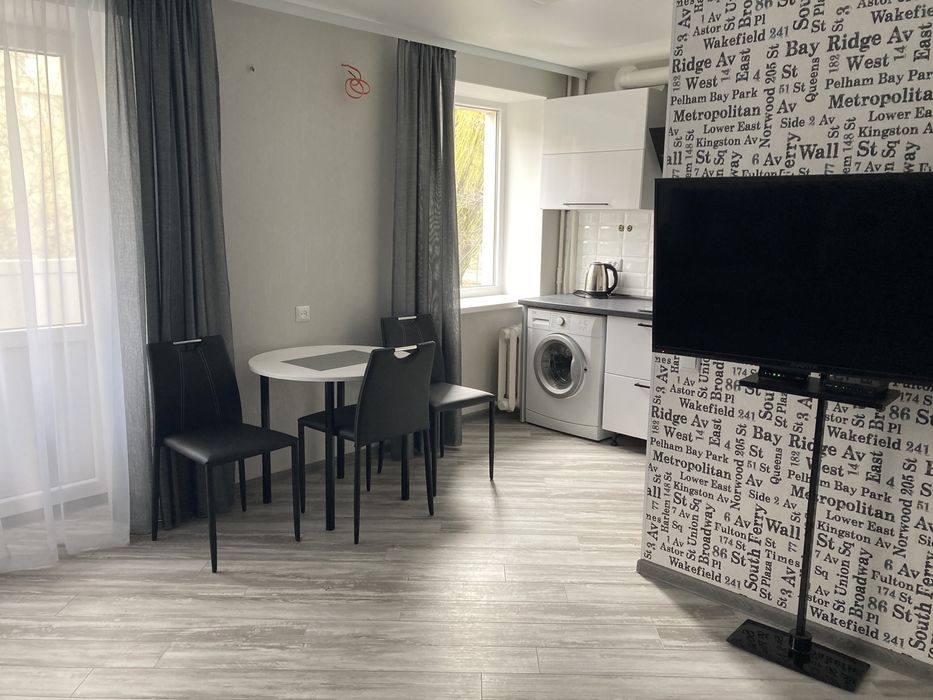 1-к квартира ЛЮКС подобово,центр-площа Перемоги,вокзали,Смарт ТВ,док’