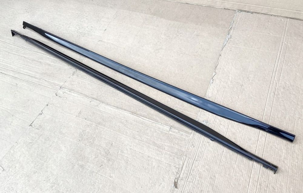 Listwy progowe boczne - VW Golf VIII 8 5H9 i 5H0, R-Line