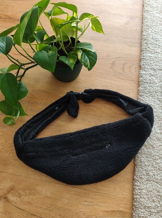Czarna modna nerka torebka pluszowa teddy miś basic