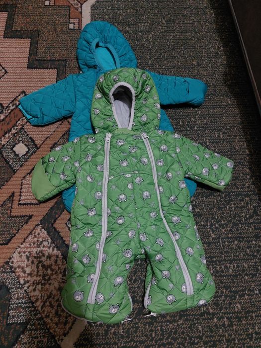 Продам зимние комбинезоны
