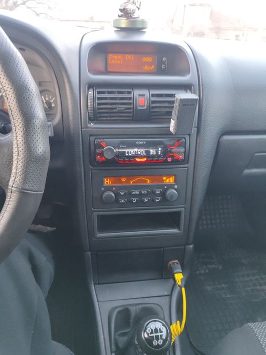 Opel Astra G 1.6 бензин 2002 года