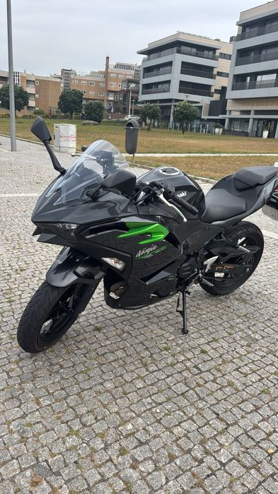 Kawasaki Ninja 500 de 11/2024