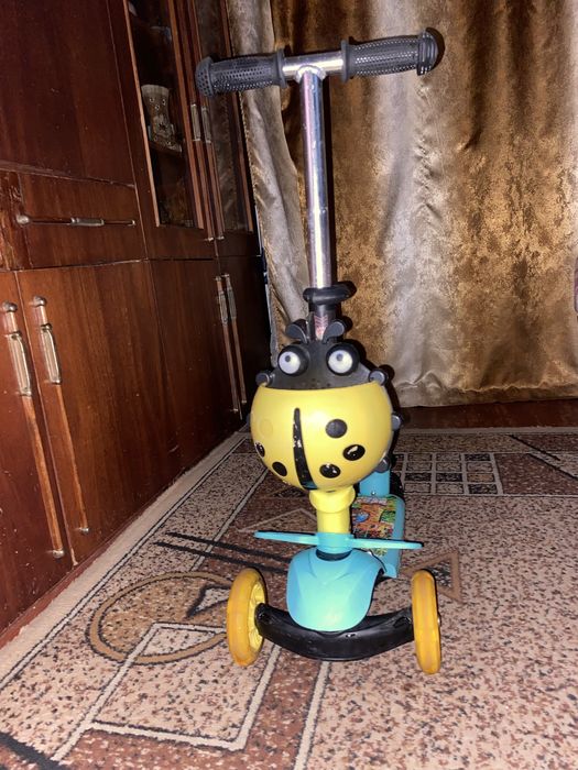 Продам детский самокат 5 в 1
