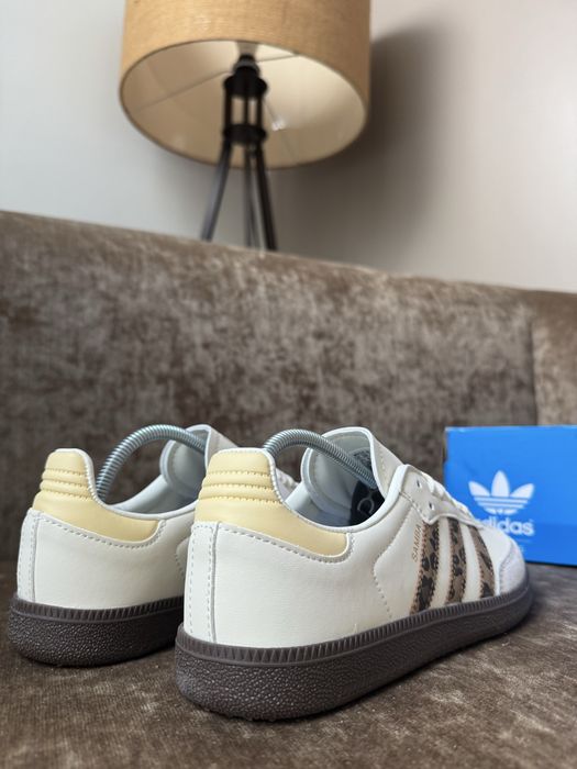Sapatilhas Adidas samba bege/leopard