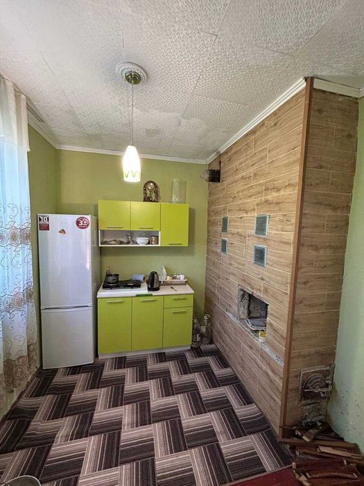 (7) Продаж 2 поверхового будинку в с. Сальник (8813)