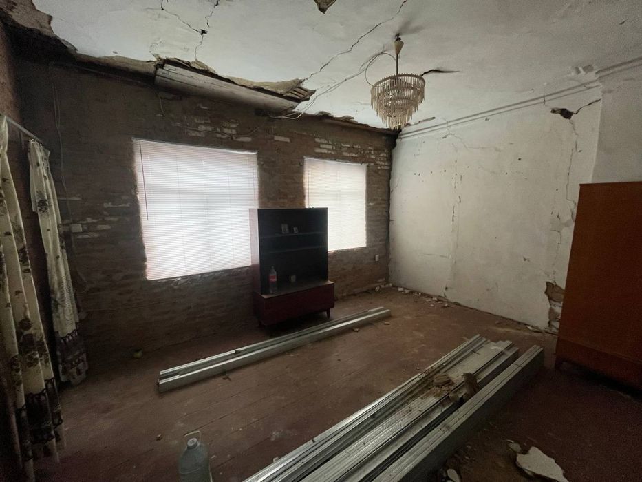 Частина будинку Тараща