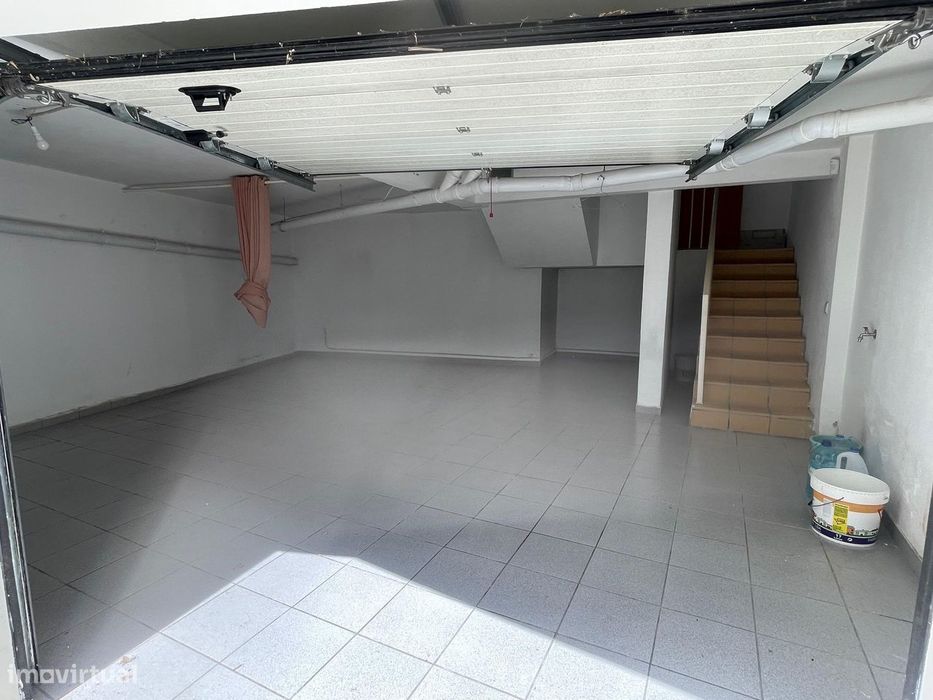 Moradia T3 mais garagem