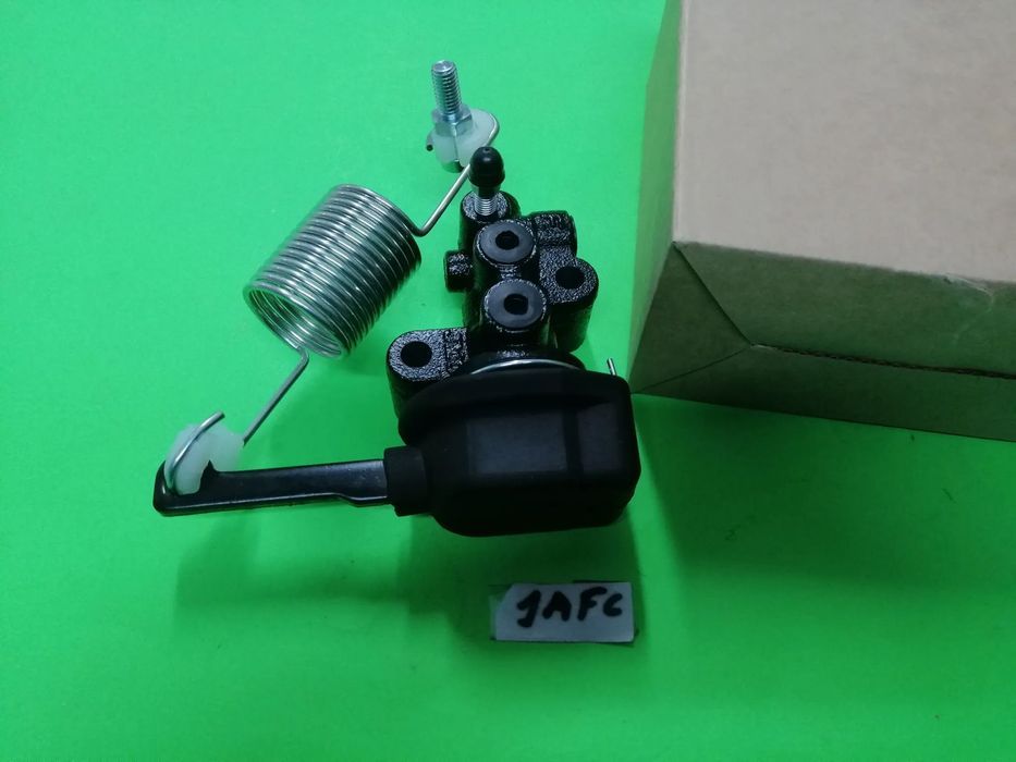Compensador Repartidor dos travões Suzuki Jimny 51930-81A01 5193081A01