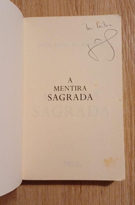 A Mentira Sagrada, Luís Miguel Rocha