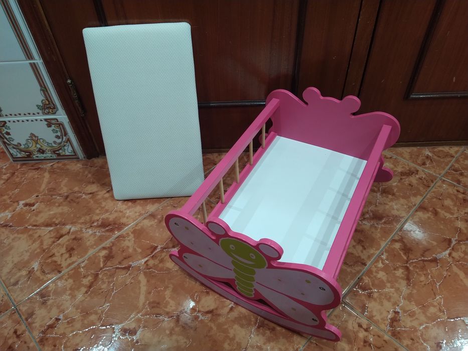 Cama berço para bonecas colchão brinquedos crianças menina casa quarto apartamento vivenda gabinete escritório carro cozinha.