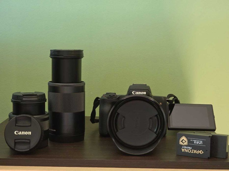 Canon M50 Mark II + Sigma 16mm f/1.4 + Canon 15-45 + Canon 55-200 + torba Canon