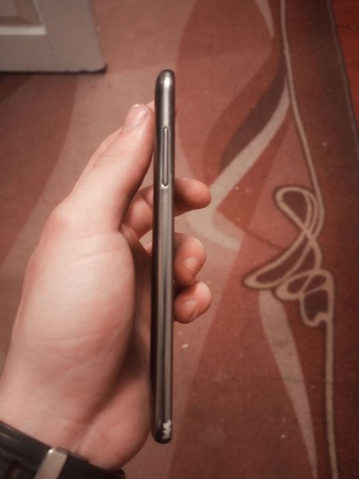 Продам телефони Samsung та Lenovo