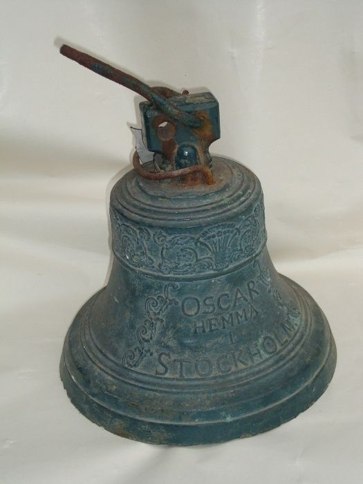 Chocalho antigo pintado à mão