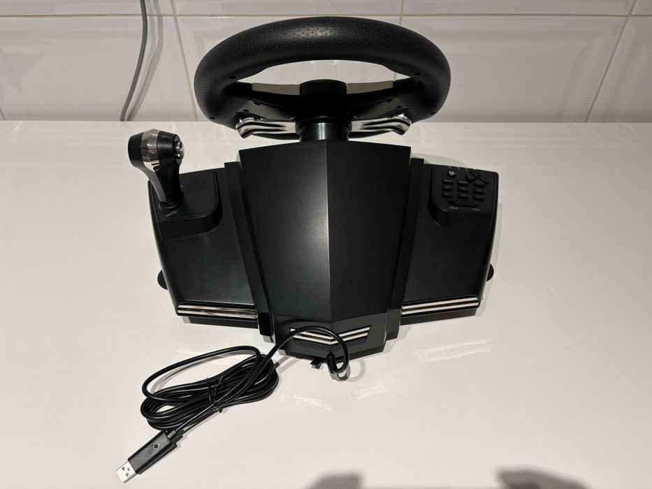 Volante com Pedais Hurricane Weel MKII FR TEC