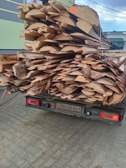 Drewno opałowe paczki lub cięte
