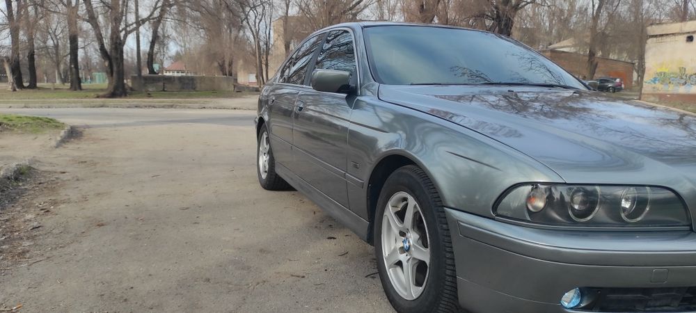 Продам BMW е39.М54.2.2