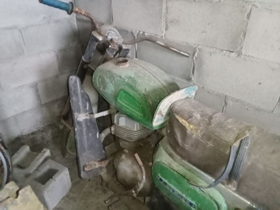 Продам мотоцикл мінськ 125 з новими запчастинами по запчастинах