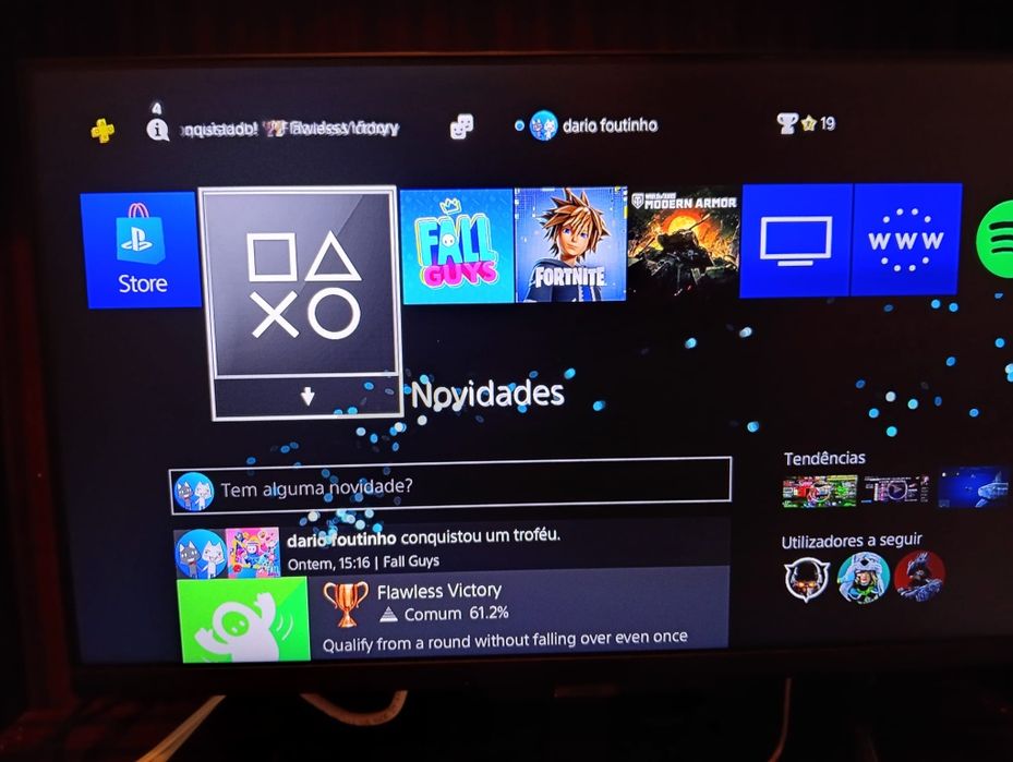 Consola PS4 500 GB