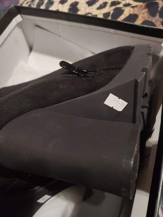 Eleganckie nowe botki damskie rozmiar 39