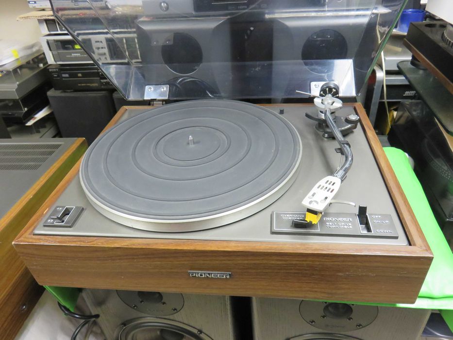 Gramofon Pioneer PL-120-II