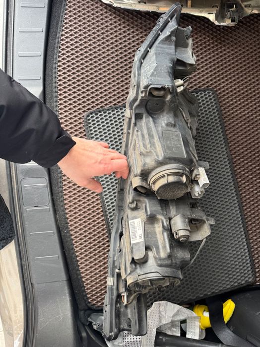 Фара ліва Mitsubishi Outlander 2016-2021 під запчастини