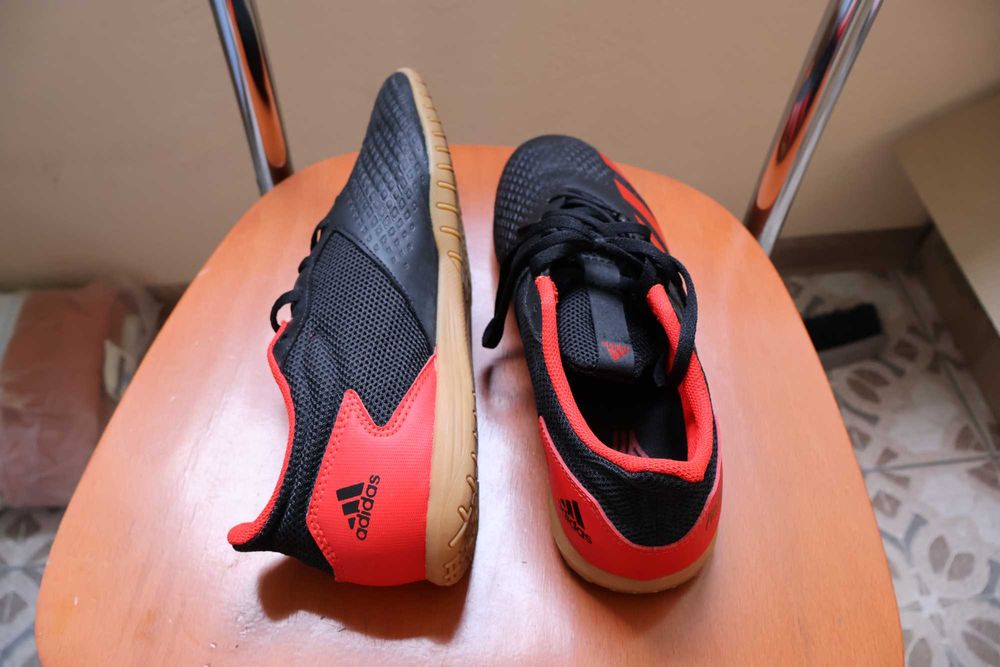 NEW Продам Кроссовки Adidas Predator 43-44 (футбольные бутсы-футзалки)