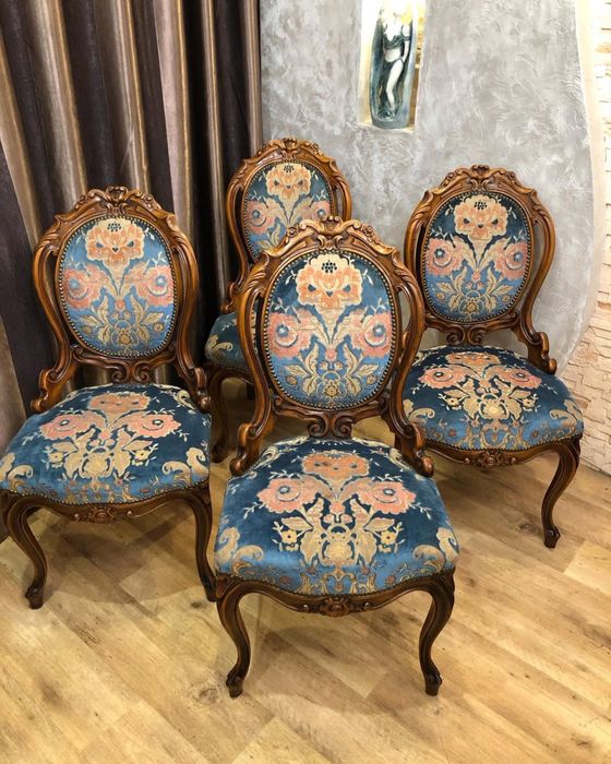 Італійські вінтажні крісла