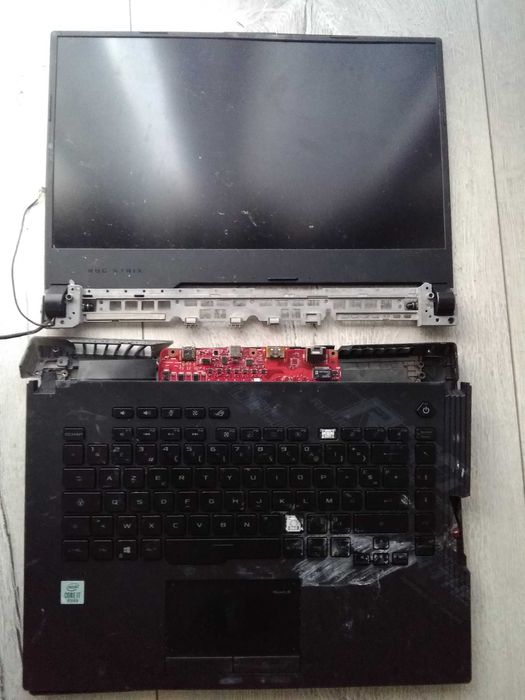Laptop Asus Rog Strix Scar 15 G532l I7 RTX 2070
