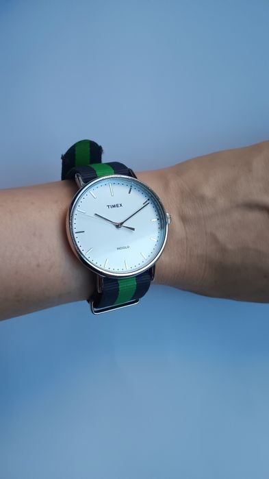 Zegarek unisex Timex Weekender Indiglo,z podświetlaną tarczą,casual.