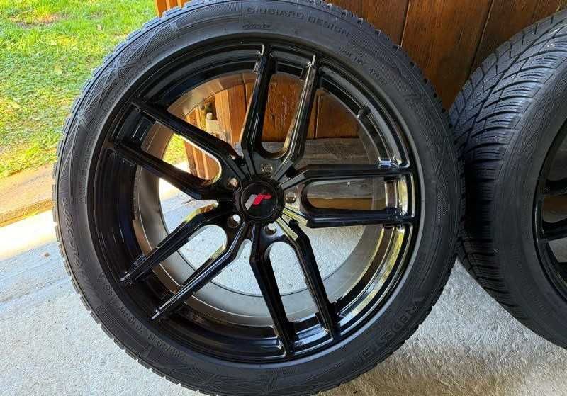Felgi z oponami Zimowymi 5x120 20 Cali ET40 BMW X5M F15