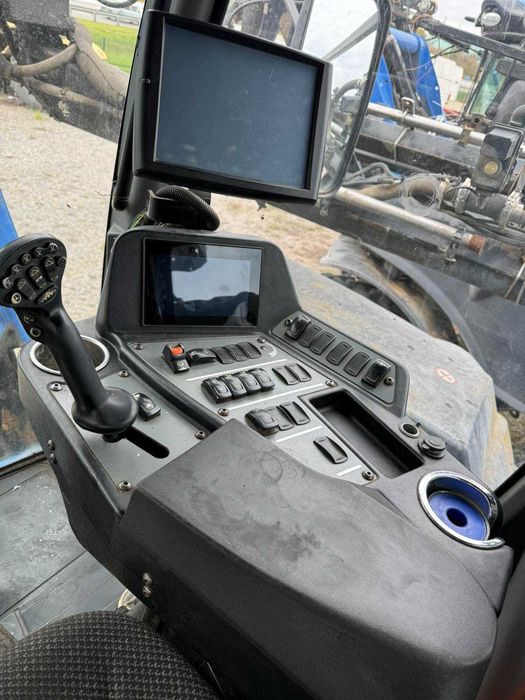 оприскувач самохідний New Holland SP275F
