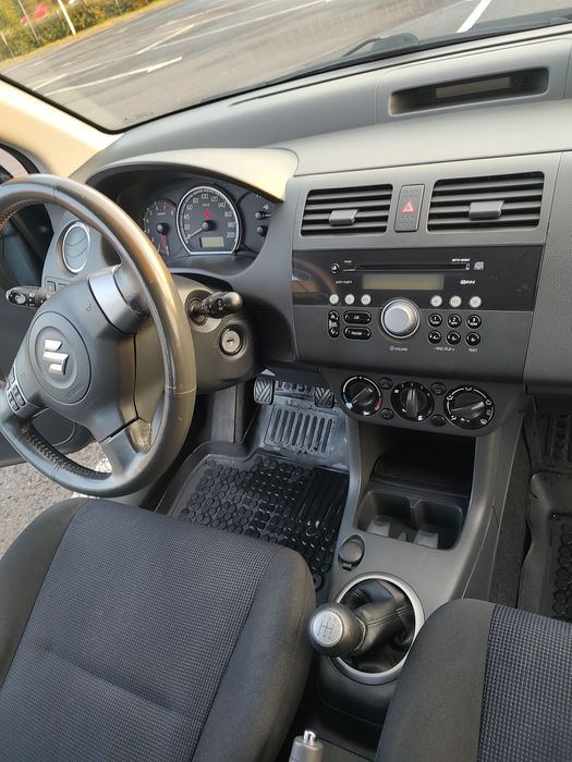 Suzuki Swift 1.3