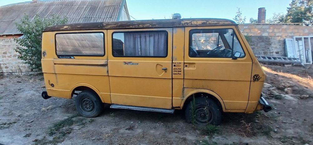 Volkswagen  LT28