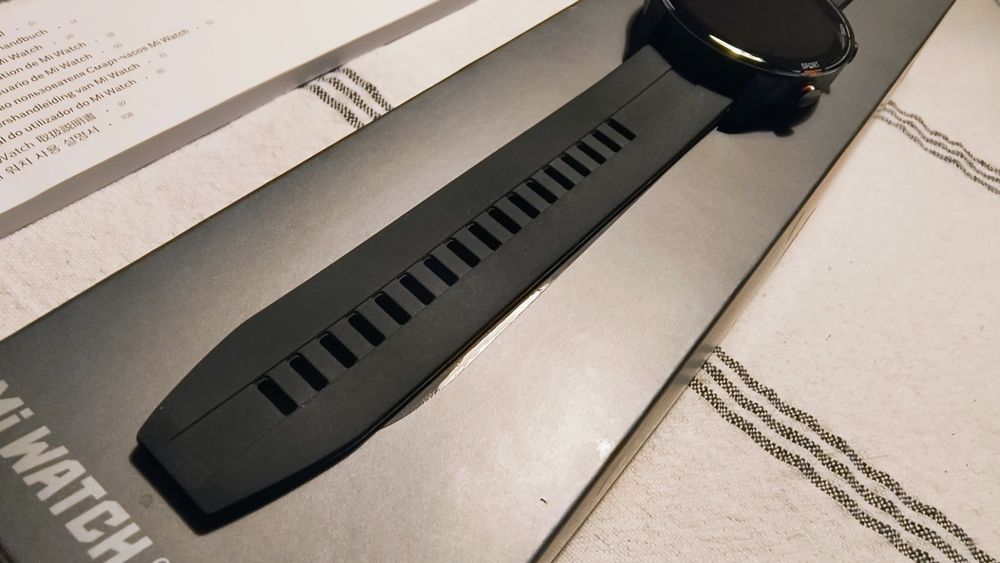 Smartwatch Xiaomi Mi Watch, czarny, amoled, idealny