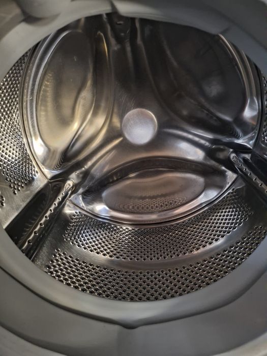 Продам стиральную машинку Bosch и электро печь Hansa только самовывоз