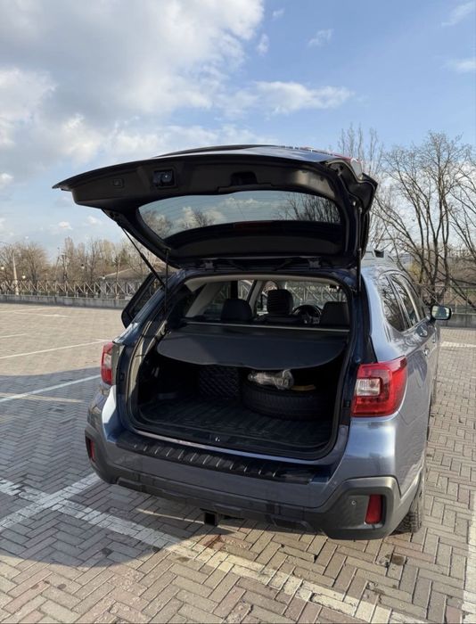 Продам Subaru Outback 2018