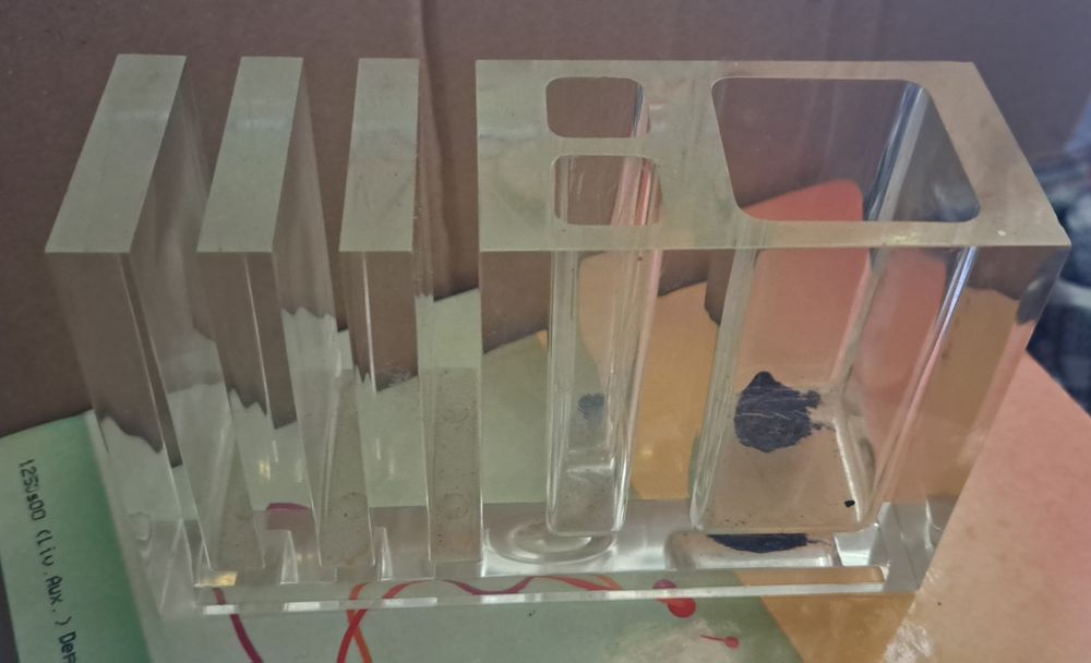 Porta canetas para secretária